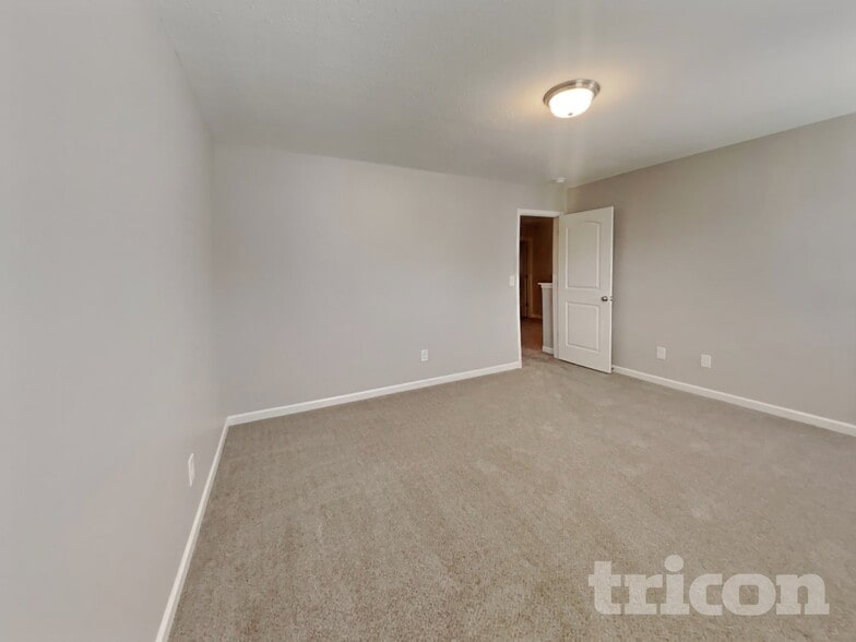 Building Photo - 27 Anna Maria Ct