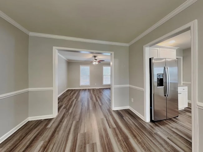 Building Photo - 6333 Willowdell Dr
