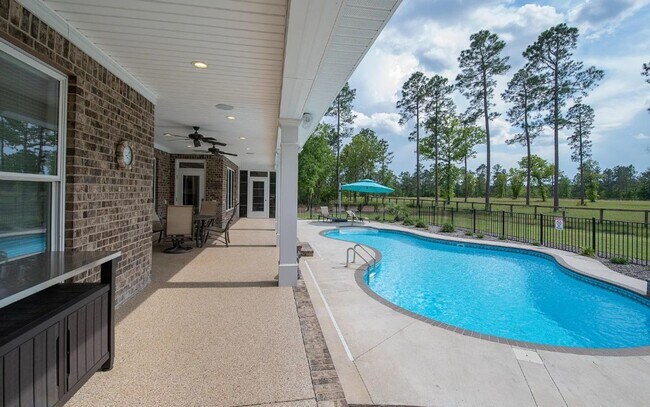 Building Photo - 597 Wentworth Cir