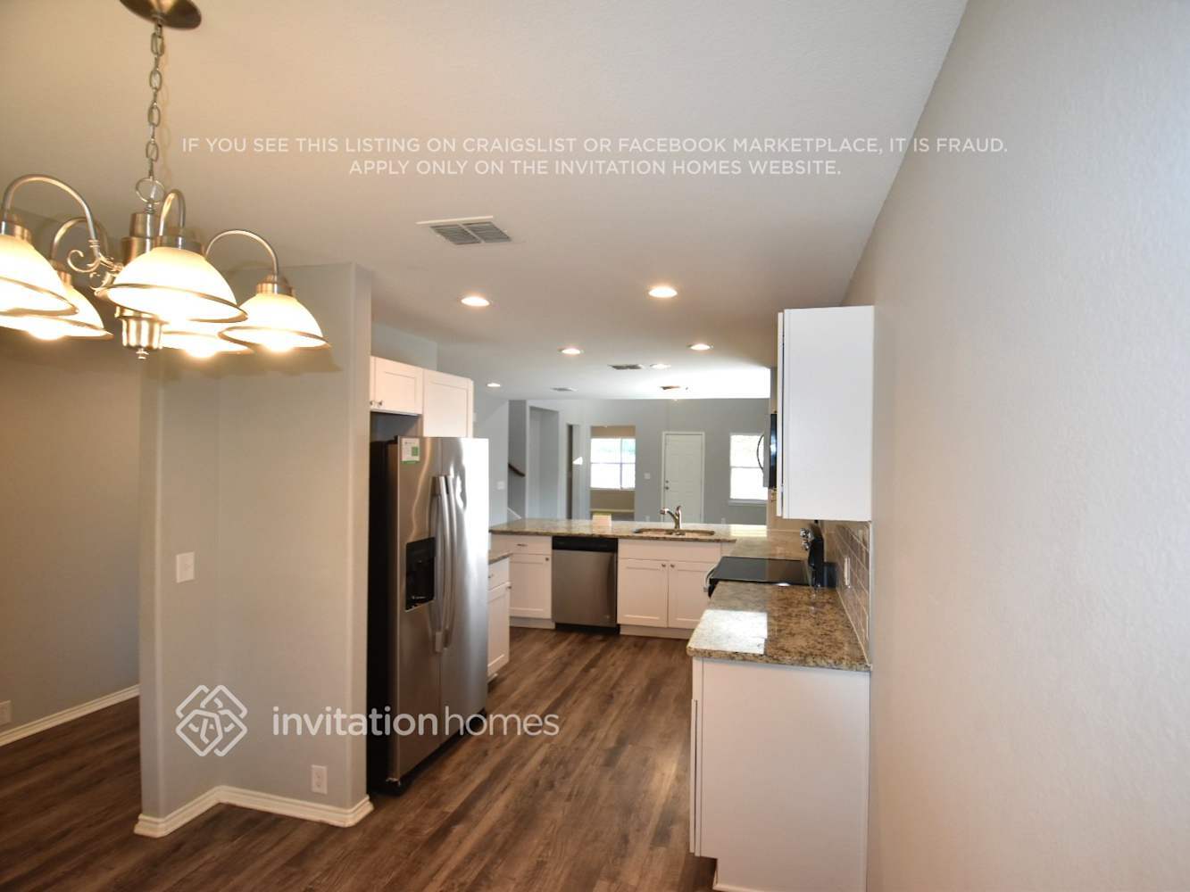 Building Photo - 15824 Coyote Hill Dr