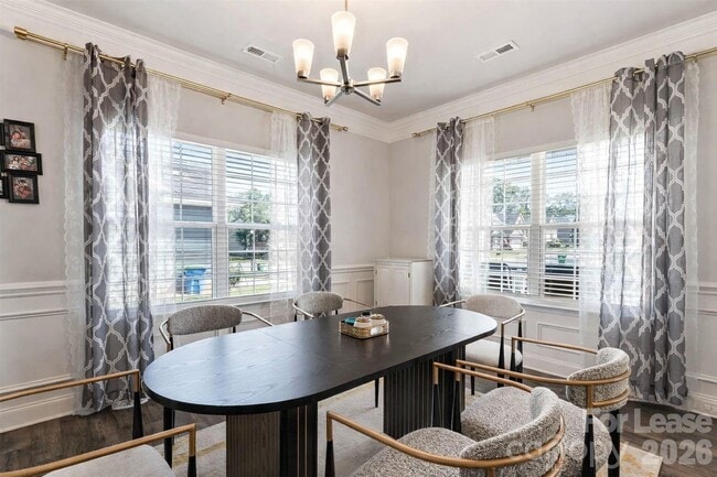 Building Photo - 11732 Glenwood Dr