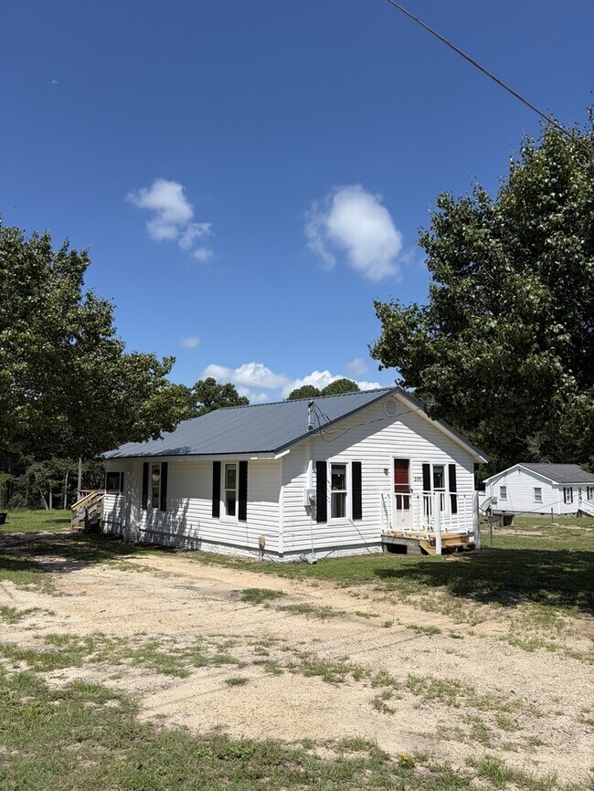 Building Photo - 2189 North Carolina 55