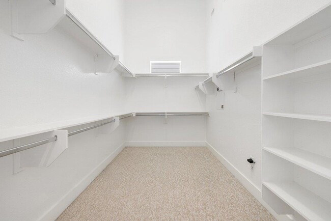 Building Photo - 6124 Florencia Ln