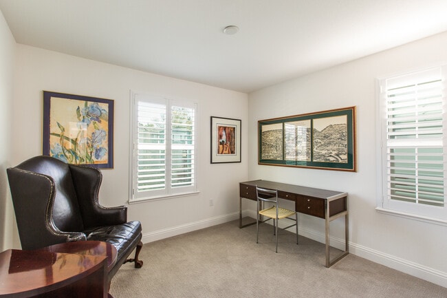 Building Photo - 1110 Healdsburg Ave