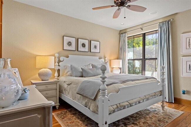 Building Photo - 203 Pristine Dr