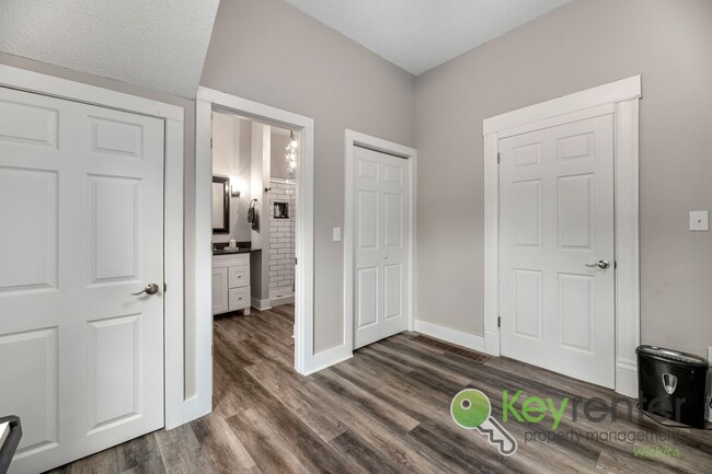 Building Photo - Delano District | Renovated 3 Bedroom 3 Ba...