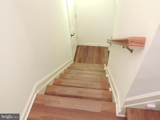 Building Photo - 12830 Rexmore Dr