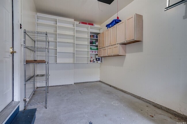 Building Photo - 36 Snowdance Ln