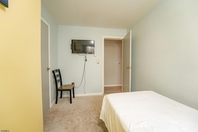 Building Photo - 545 N Connecticut Ave