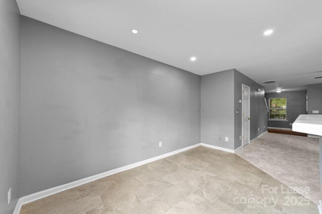 Building Photo - 17562 Caldwell Track Dr