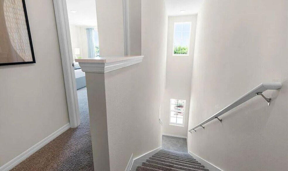 Building Photo - 528 Zinfandel Dr