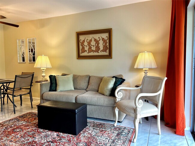 Building Photo - 2271 NE 68th St