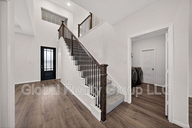 Building Photo - 10064 Mulhouse Dr