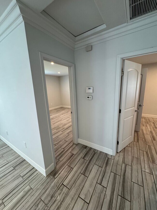 Building Photo - 1143 W 163rd St