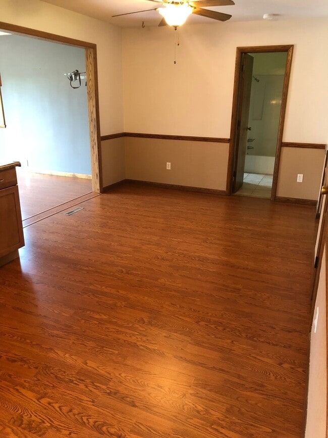 Building Photo - 2 Bedroom Ranch Home in Summit Township