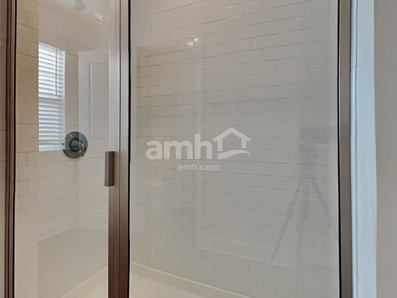 Building Photo - 1105 Bethany Dallas Dr