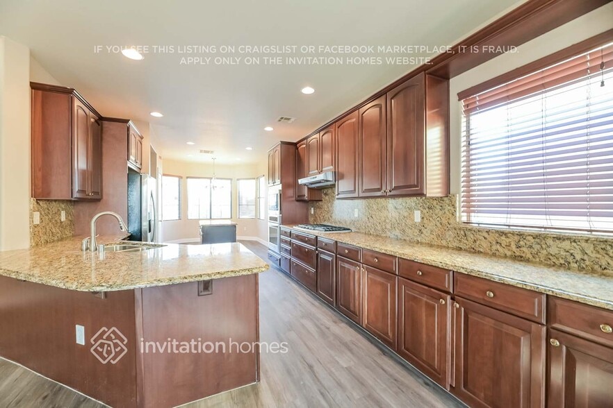 Building Photo - 1905 Chase Glenn Ct