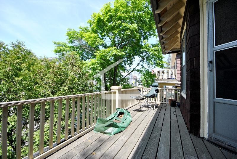 Building Photo - 35 Matchett St
