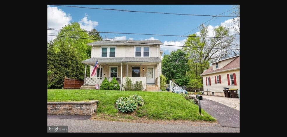 Primary Photo - 325 Cottage Ave