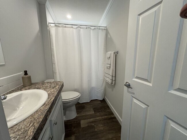 Building Photo - 1 Kimberly Ct