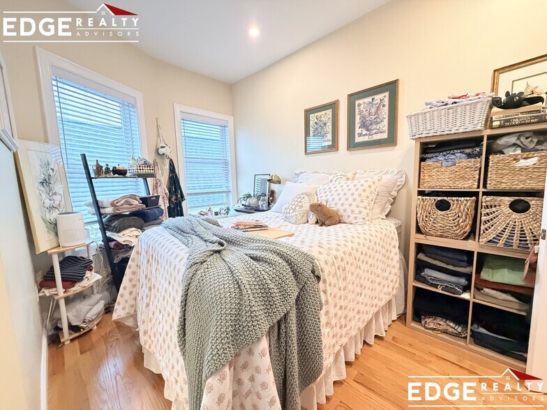 Building Photo - 30 Winship St