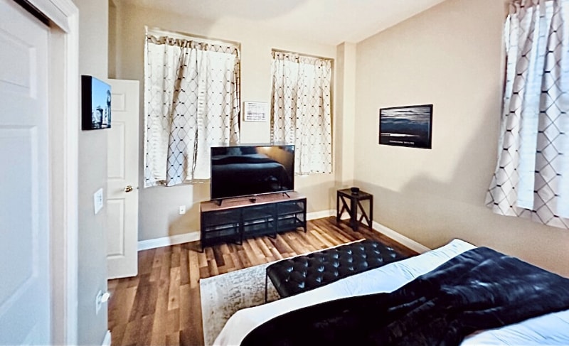 Building Photo - 1001 O St