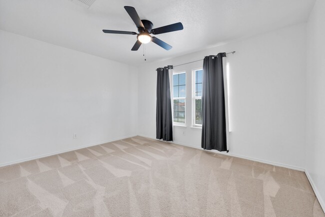 Building Photo - Charming 3-Bedroom, 2.5-Bath Home with Spa...