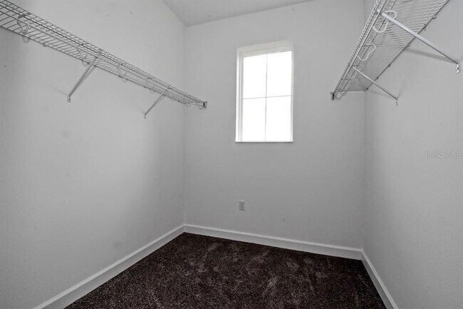 Building Photo - 1520 Lake George Dr