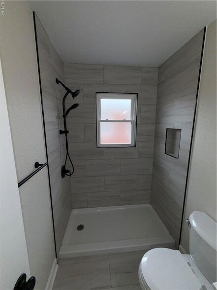 Building Photo - 9654 Selby Pl
