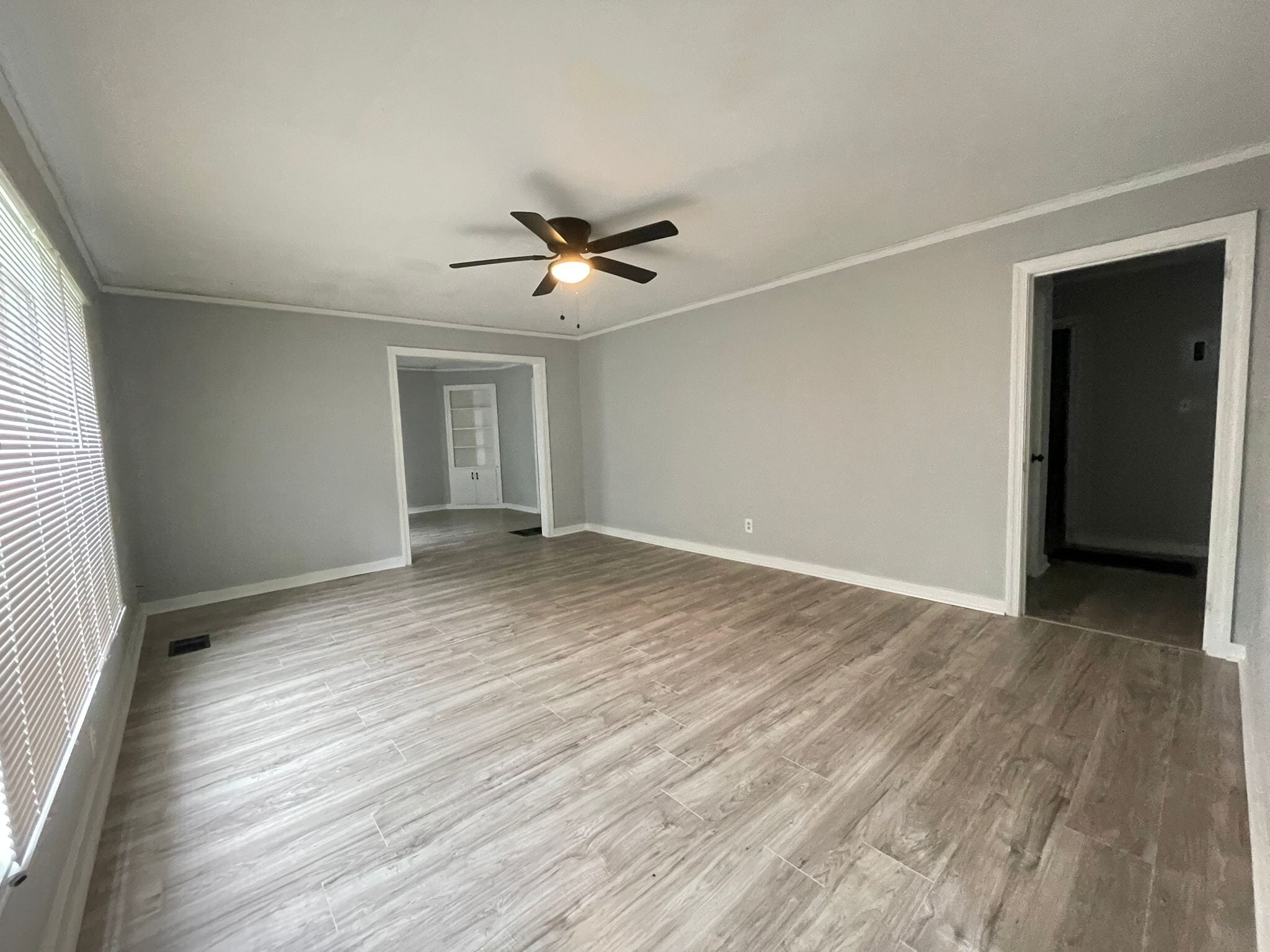 Building Photo - 218 S Park Dr