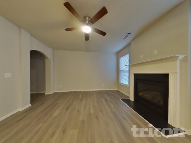 Building Photo - 2500 Wingfield Dr SW