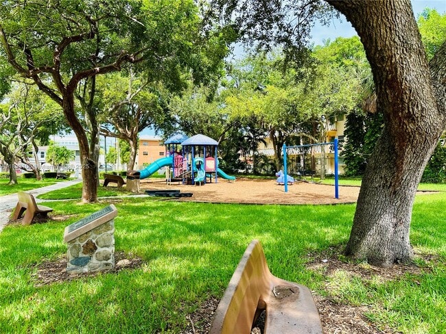 Building Photo - 1805 Sans Souci Blvd