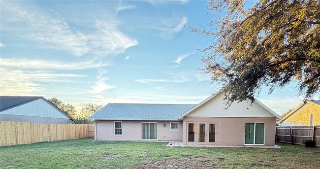 Building Photo - 221 Dempsey Way