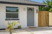 Building Photo - Stylish Tranquil duplex - Near Belleair Beach