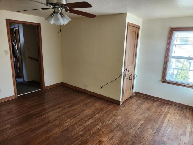 Building Photo - 1240 N 9th St