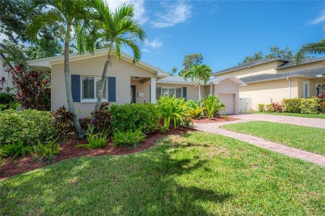 Building Photo - 4620 W Beach Park Dr