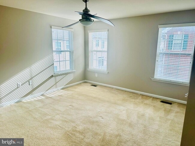 Building Photo - 1700 Walcott Ln