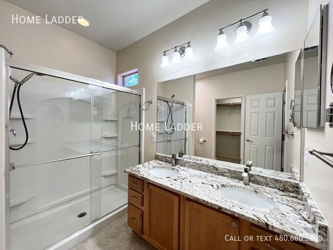 Building Photo - 2523 N Pecos Dr