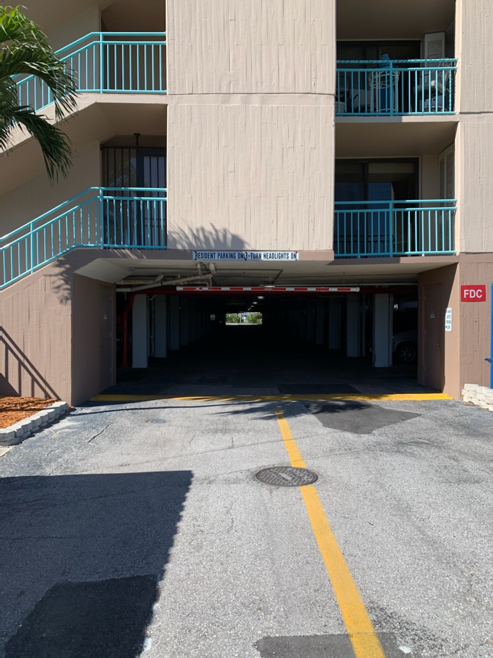Parking Garage - 1 Key Capri Key