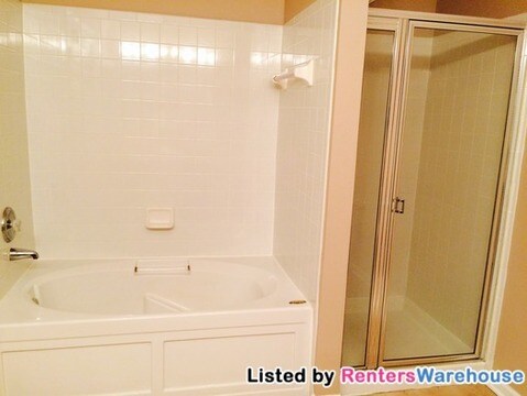 Building Photo - 2412 Chestnut Terrace Ct