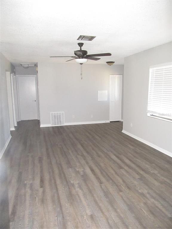 Building Photo - 1074 Birchcrest Blvd