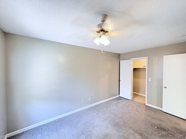Building Photo - 1108 Tiger Blvd