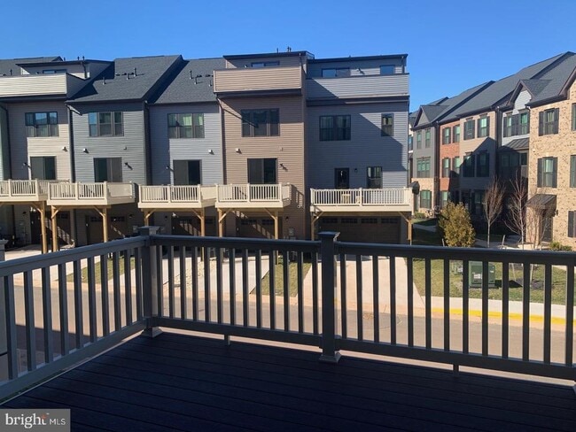 Building Photo - 14036 Sunrise Valley Dr
