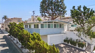 Building Photo - 3205 Bayside Dr