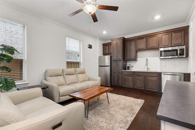 Building Photo - 28230 Emerald Bnd