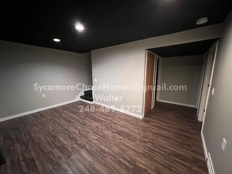 Building Photo - 2912 Canarsie Dr