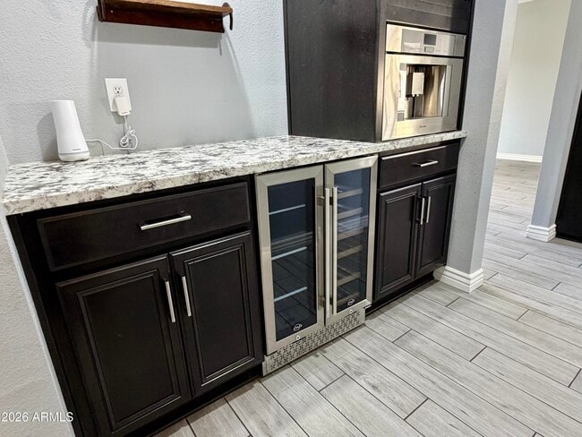 Building Photo - 5022 E Salinas St