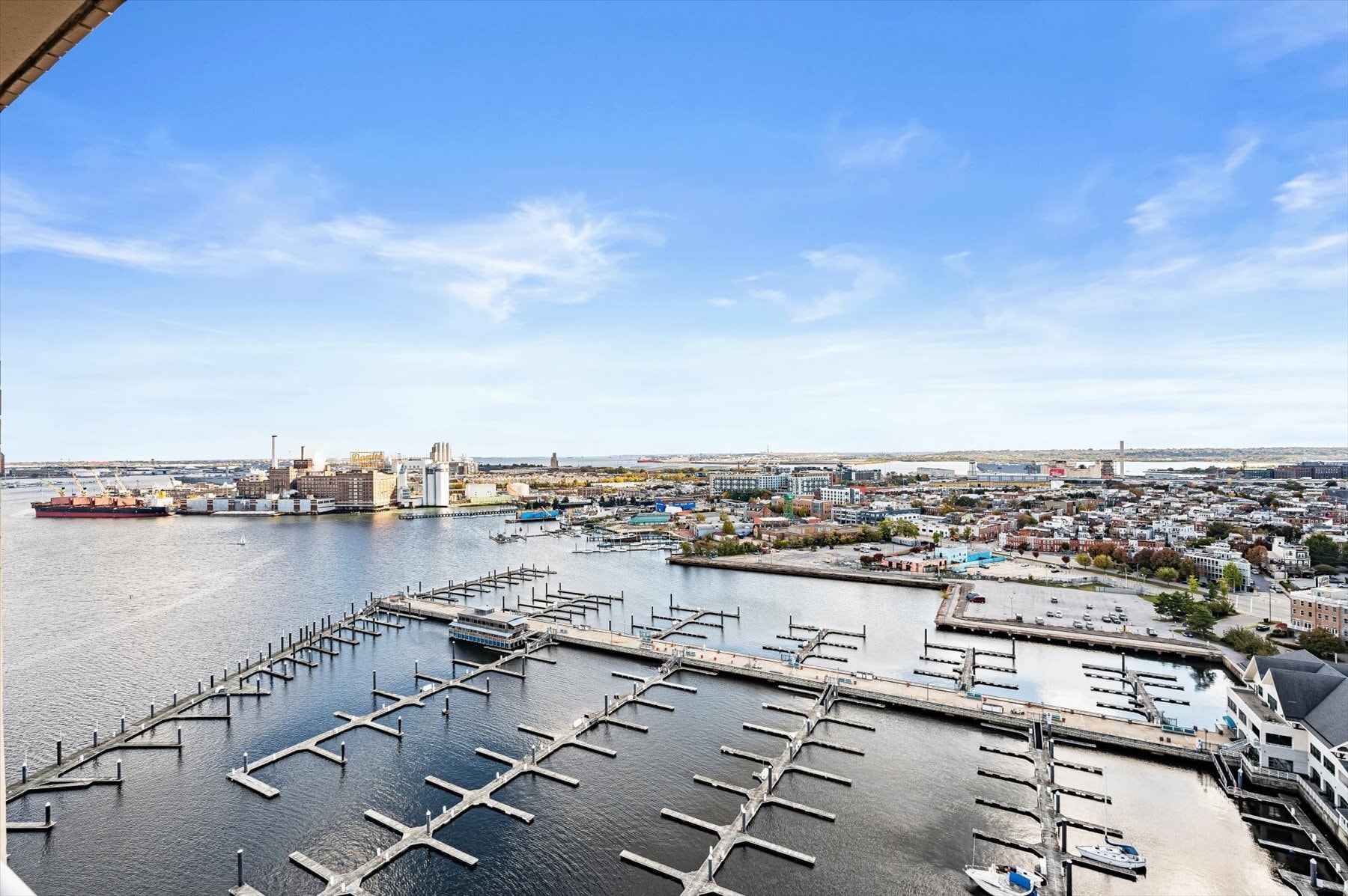 Building Photo - 100 Harborview Dr