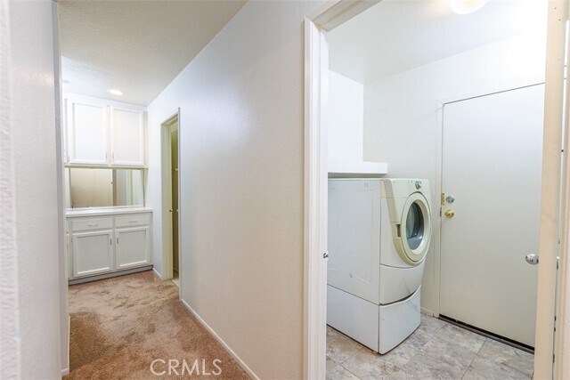 Building Photo - 5744 E Creekside Ave