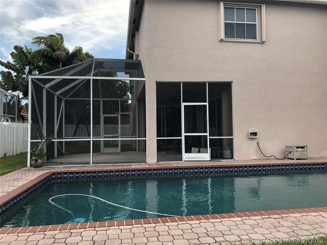 Building Photo - 1379 NW 166th Ave